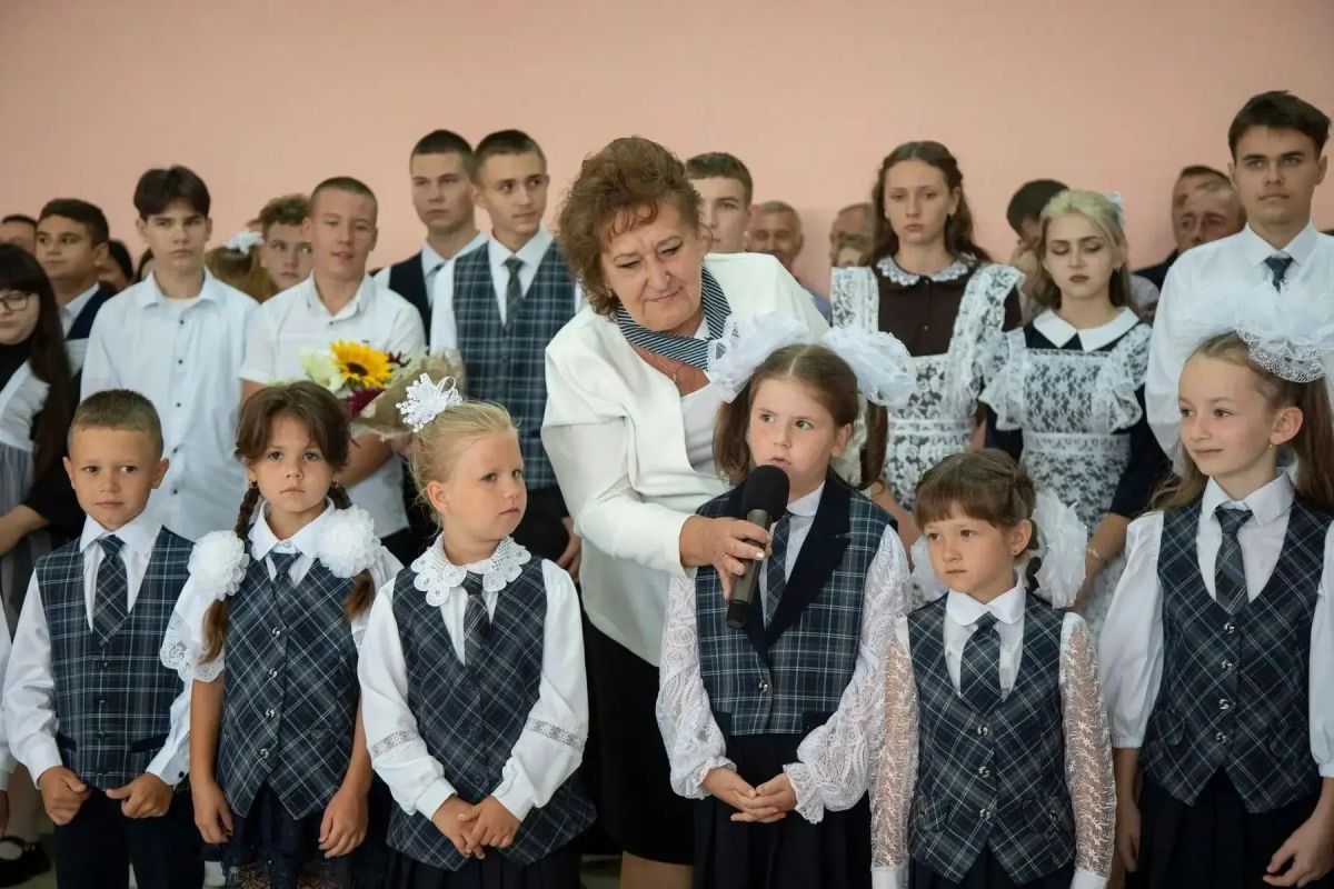 День знаний подходит к концу, но он надолго останется в памяти учеников, их родителей и учителей День знаний подходит к концу, но он надолго останется в памяти учеников, их родителей и учителей
