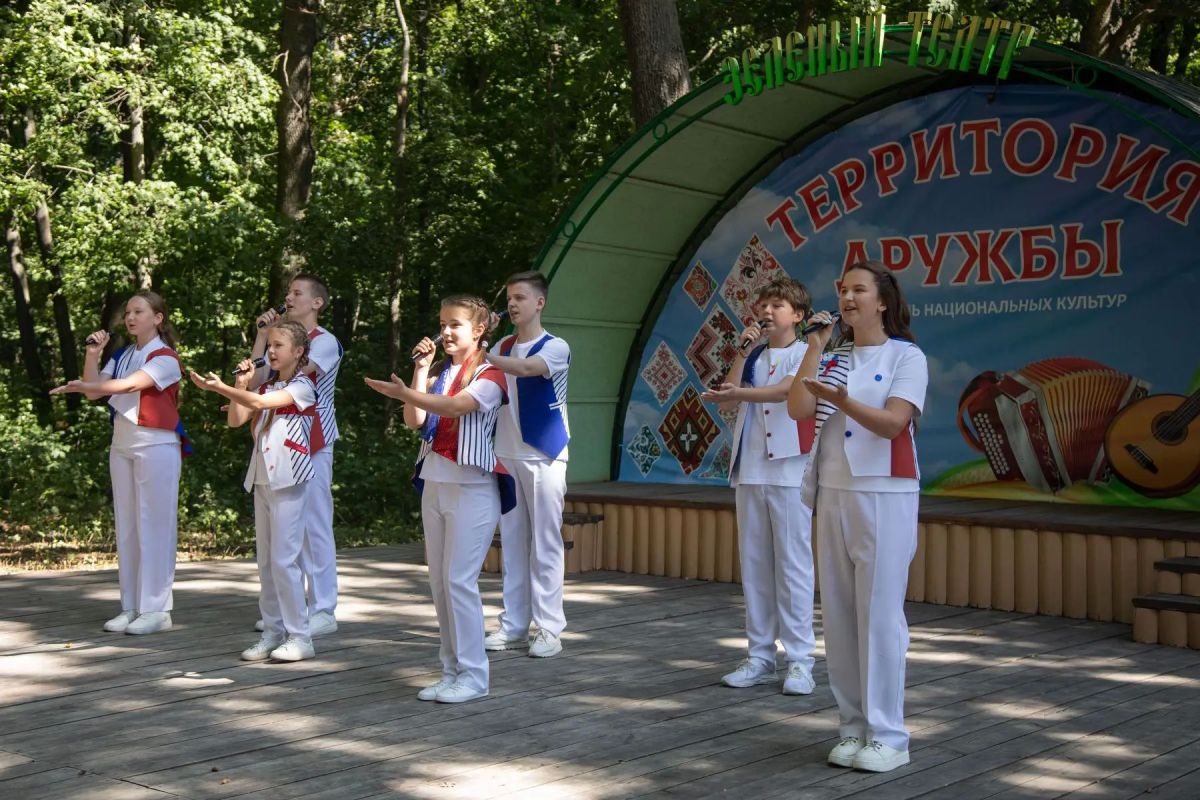 Юрий Матузов принял участие в фестивале народной культуры «Территория дружбы» Юрий Матузов принял участие в фестивале народной культуры «Территория дружбы»