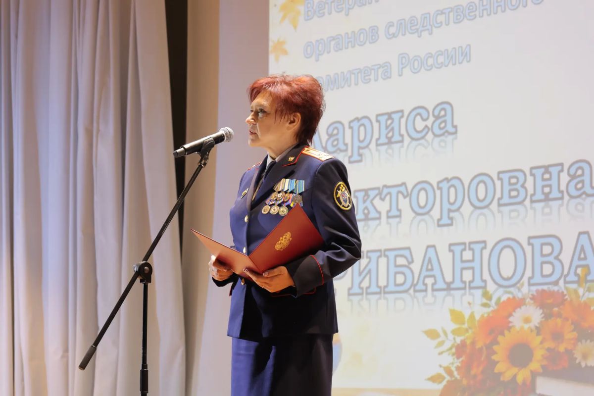 Сотрудники регионального следственного управления приняли участие в торжественном мероприятии, посвященном началу нового учебного года