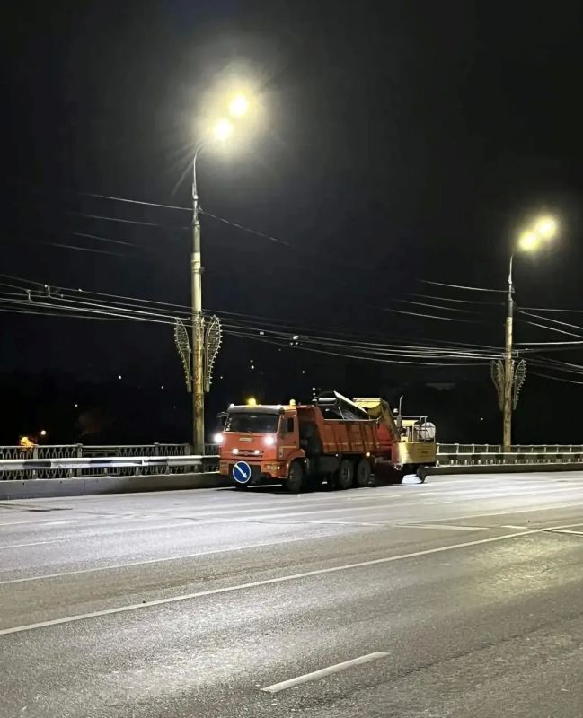 #уборка_Воронежа. Районные комбинаты благоустройства выполняют ежедневную уборку города #уборка_Воронежа. Районные комбинаты благоустройства выполняют ежедневную уборку города