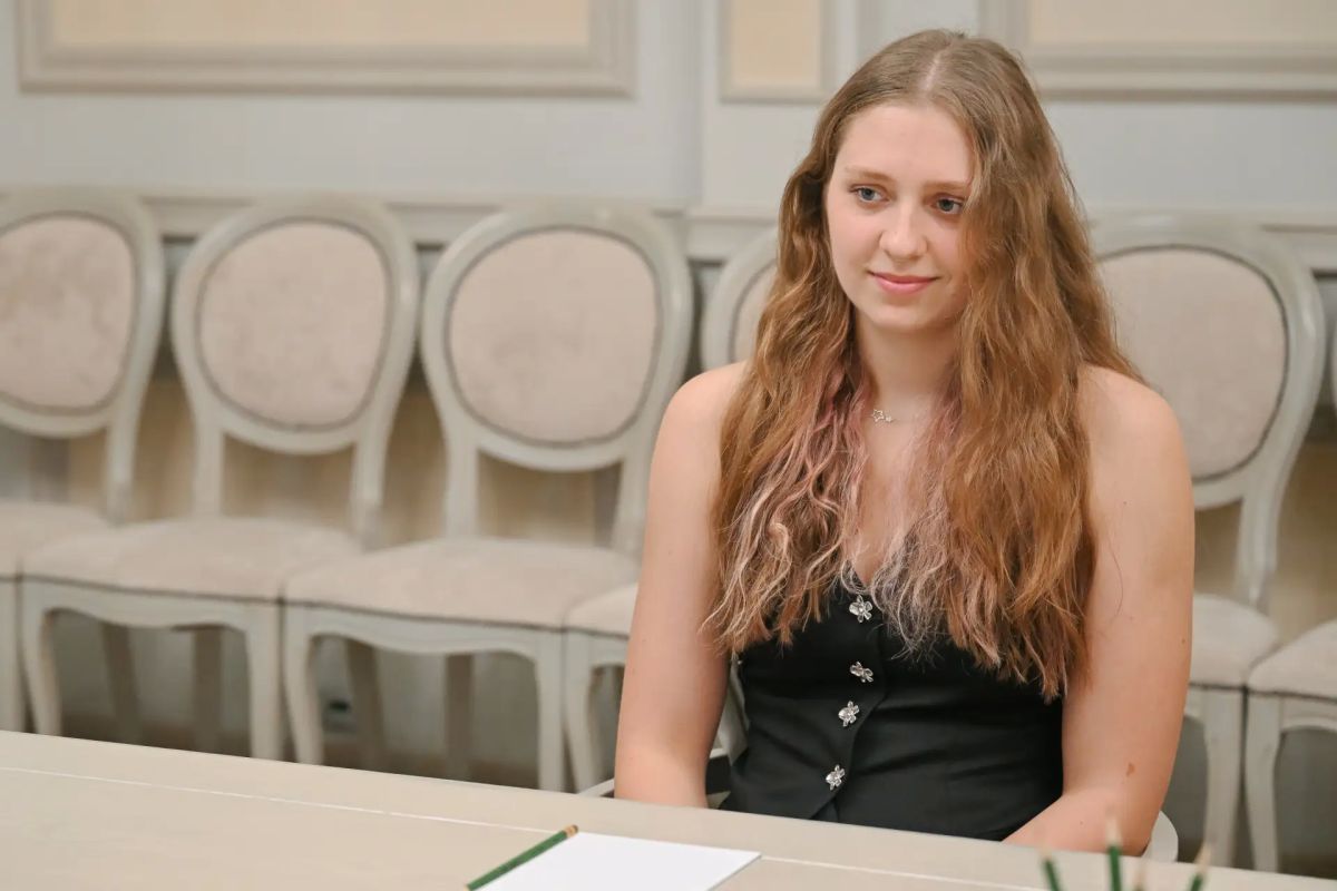 Дарья Клепикова поделилась с губернатором планами на предстоящий Кубок мира Дарья Клепикова поделилась с губернатором планами на предстоящий Кубок мира
