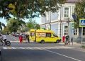 12-летний электросамокатчик попал под колёса авто у гимназии в Воронежской области