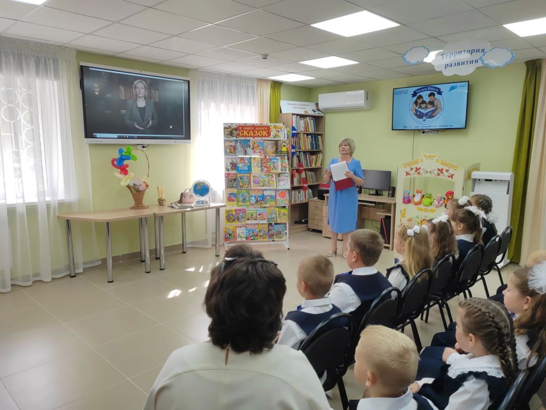 «Читаем ВМесте»: в Семилукской центральной детской библиотеке открылся культурно-просветительский центр «Читаем ВМесте»: в Семилукской центральной детской библиотеке открылся культурно-просветительский центр
