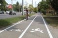 В Воронеже приступили к обозначению велополос на тротуарах