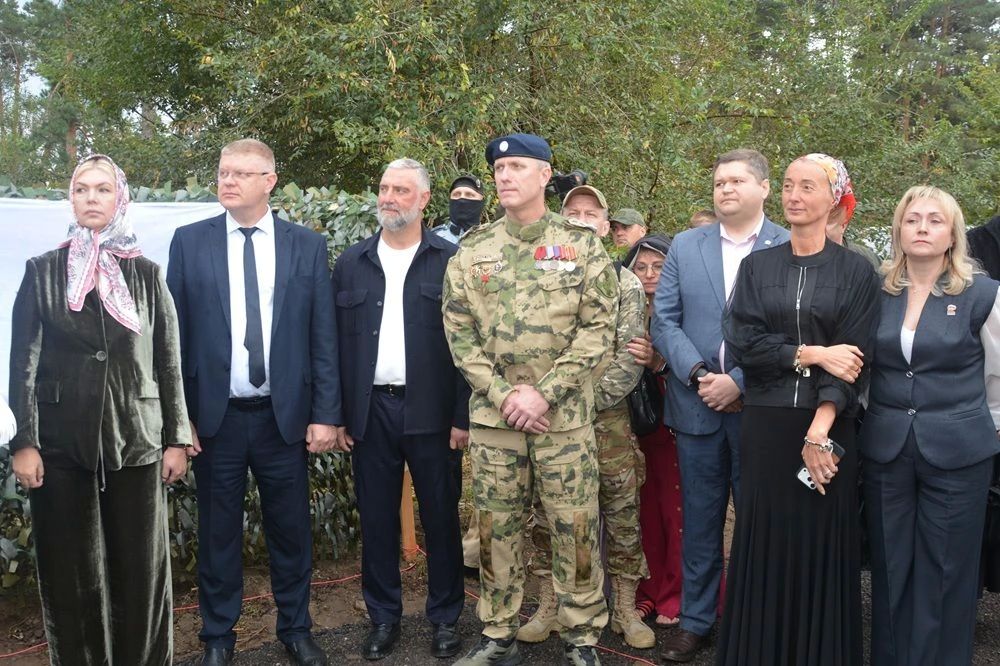 Более 50 единиц техники передали защитникам Отечества в Воронеже Более 50 единиц техники передали защитникам Отечества в Воронеже
