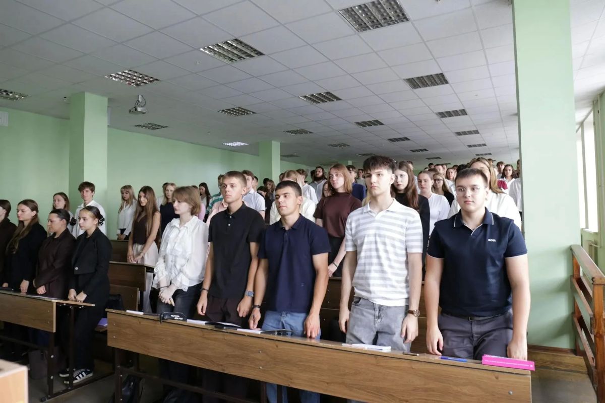 В Воронеже сотрудник регионального следственного управления в День солидарности в борьбе с терроризмом встретился со студентами В Воронеже сотрудник регионального следственного управления в День солидарности в борьбе с терроризмом встретился со студентами