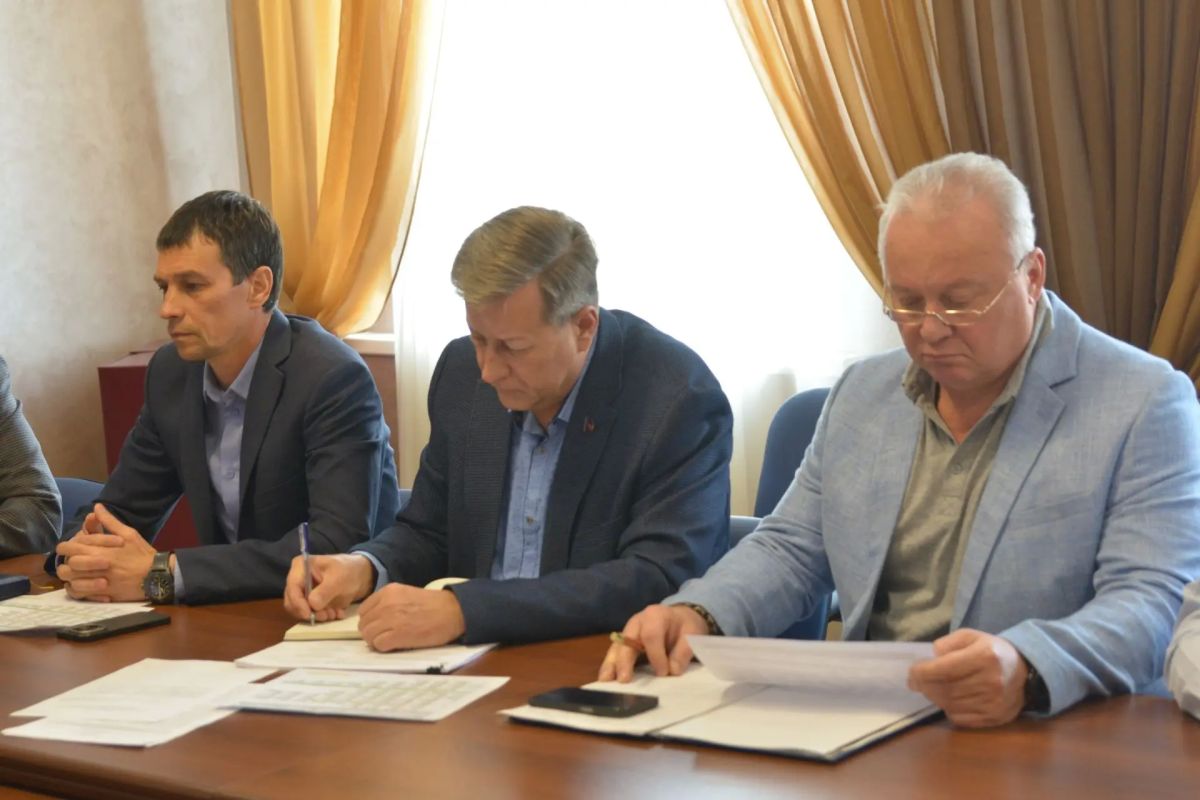 Состоялось первое заседание постоянной комиссии городской Думы по вопросам ветеранов боевых действий – участников специальной военной операции и членов их семей под председательством депутата Михаила Гамбурга Состоялось первое заседание постоянной комиссии городской Думы по вопросам ветеранов боевых действий – участников специальной военной операции и членов их семей под председательством депутата Михаила Гамбурга