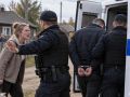 Пьяная жена заступилась за мужа и избила полицейского