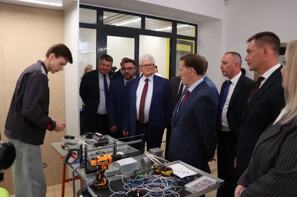 «Нововоронеж заметно преобразился»: вице-спикер Госдумы Алексей Гордеев оценил развитие города атомщиков «Нововоронеж заметно преобразился»: вице-спикер Госдумы Алексей Гордеев оценил развитие города атомщиков