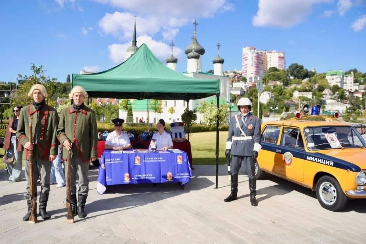 Ирина Волк: В этом году традиционный фестиваль «Город сад» получился особенным для моих коллег из УМВД России по Воронежской области Ирина Волк: В этом году традиционный фестиваль «Город сад» получился особенным для моих коллег из УМВД России по Воронежской области
