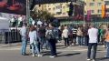 Воронежцы уже прогуливаются по праздничному городу