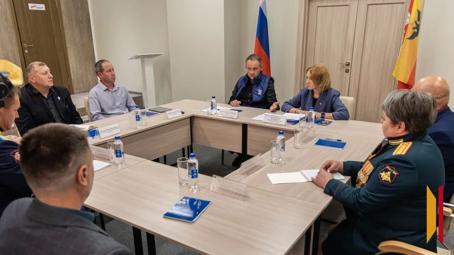 Депутат Госдумы РФ Александр Сидякин обсудил в Воронеже поддержку ветеранов СВО и работу волонтеров Депутат Госдумы РФ Александр Сидякин обсудил в Воронеже поддержку ветеранов СВО и работу волонтеров