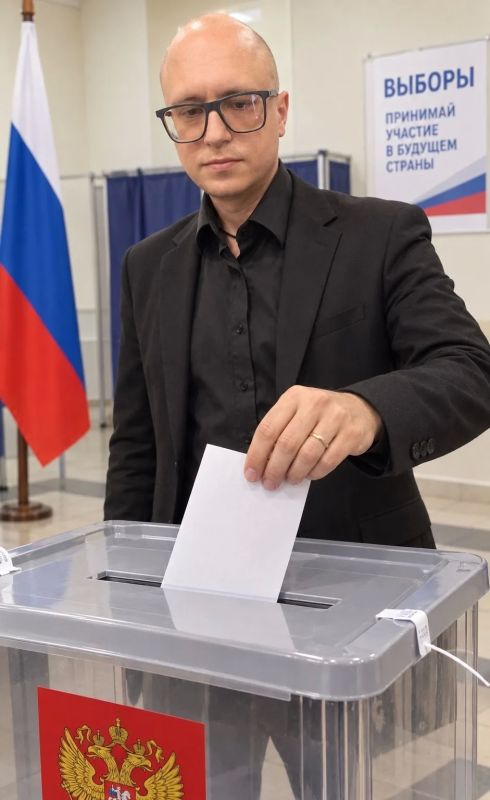 Сегодня на выборах депутатов Государственной Думы Федерального Собрания Российской Федерации сотрудники исполнительного аппарата Ассоциации «Совет муниципальных образований Воронежской области» приняли участие в голосовании Сегодня на выборах депутатов Государственной Думы Федерального Собрания Российской Федерации сотрудники исполнительного аппарата Ассоциации «Совет муниципальных образований Воронежской области» приняли участие в голосовании