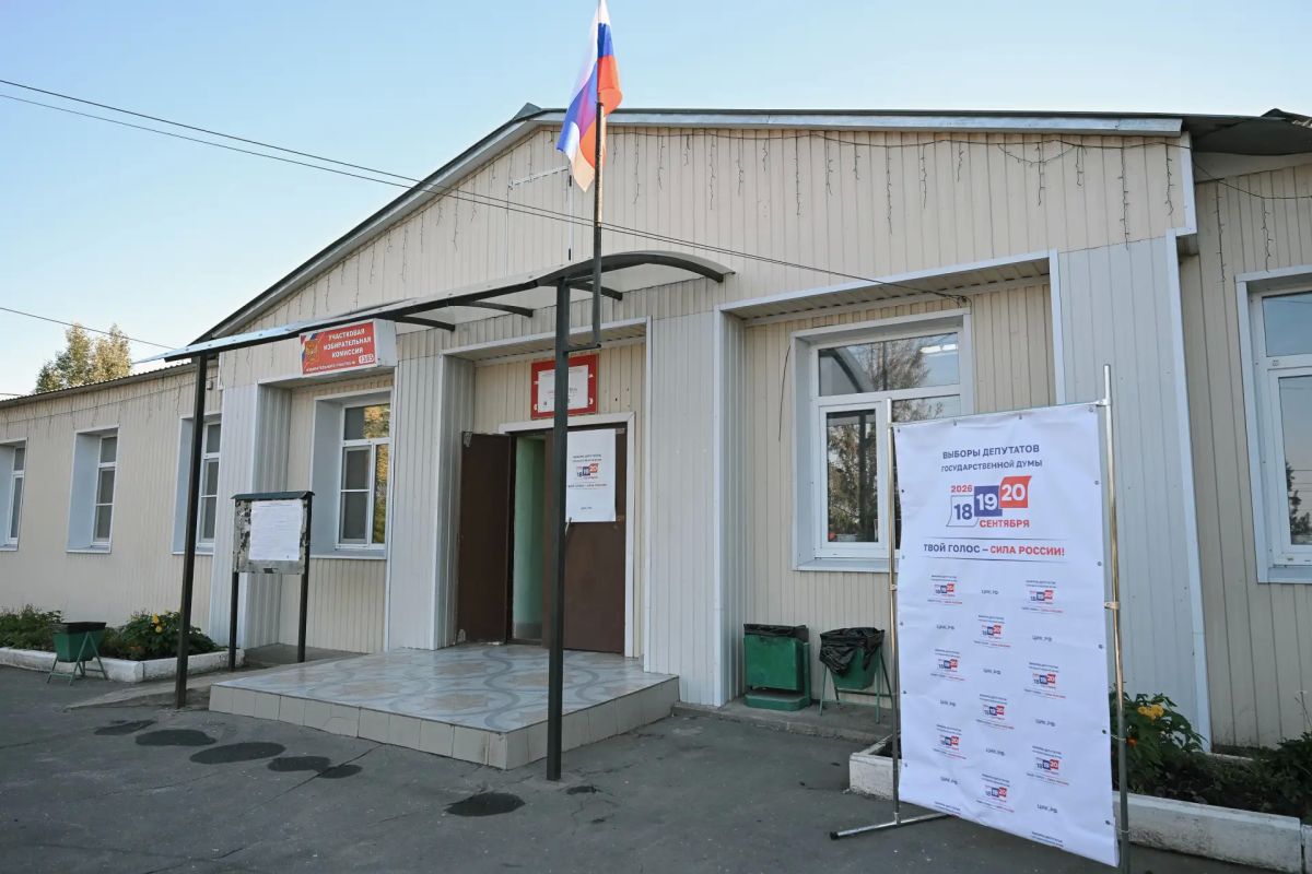 Александр Гусев одним из первых проголосовал на выборах депутатов Госдумы Александр Гусев одним из первых проголосовал на выборах депутатов Госдумы