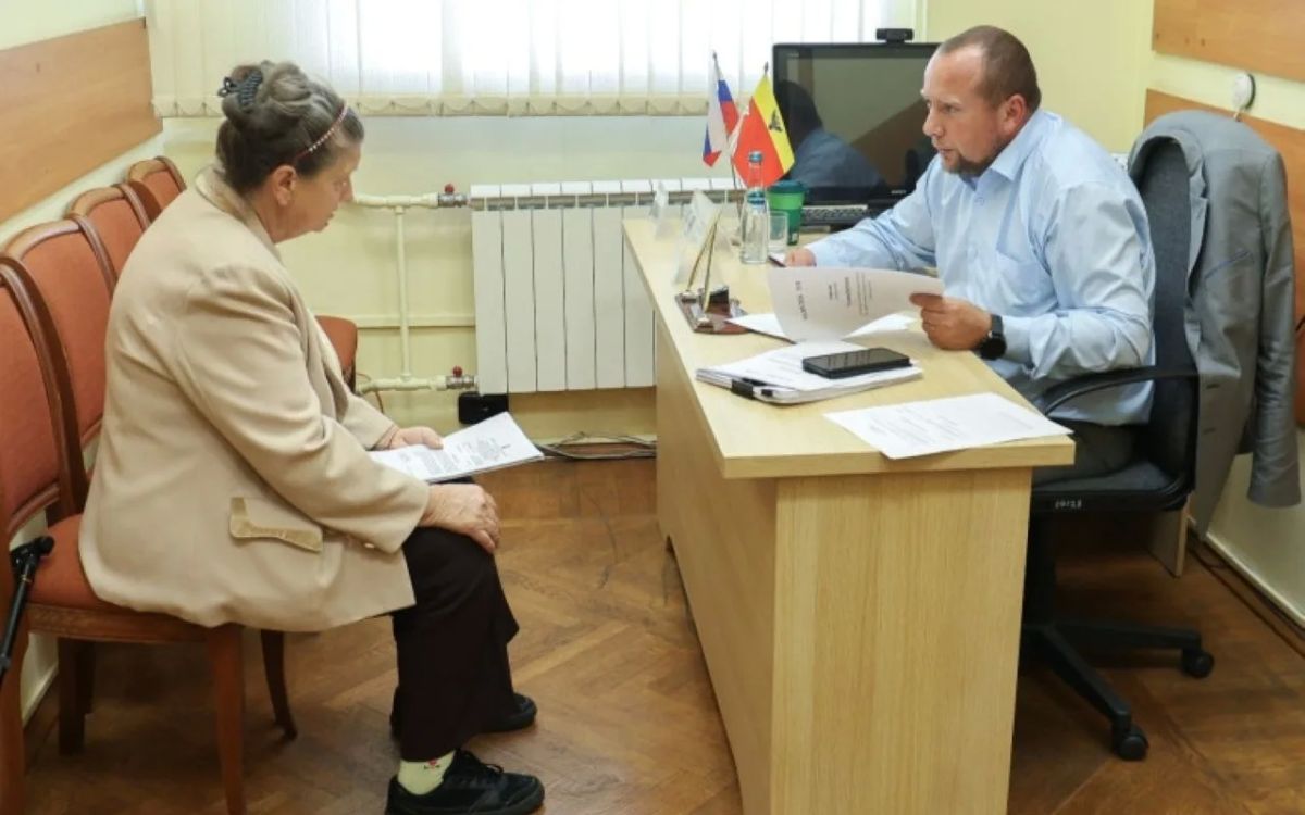Первый вице-мэр Воронежа по городскому хозяйству Алексей Рыженин провел личный прием граждан