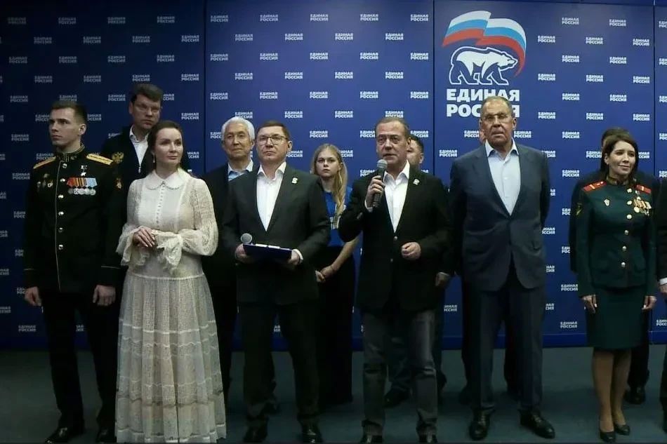 Вместе с заместителем председателя Госдумы Алексеем Гордеевым и губернатором Александром Гусевым по видеосвязи принял участие в совещании с председателем «Единой России» Дмитрием Медведевым, посвященном предварительным... Вместе с заместителем председателя Госдумы Алексеем Гордеевым и губернатором Александром Гусевым по видеосвязи принял участие в совещании с председателем «Единой России» Дмитрием Медведевым, посвященном предварительным...
