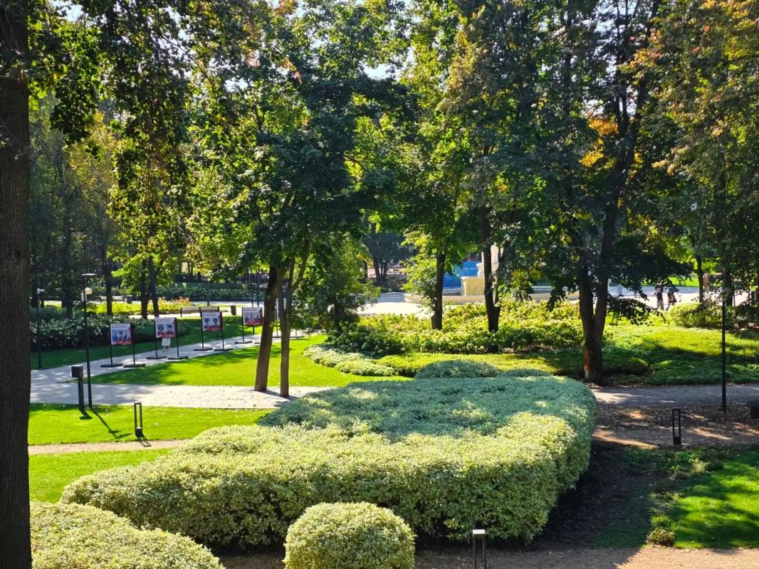 Краски сентября в Орленке. Парк Орленок | Подписаться в МАХ Краски сентября в Орленке. Парк Орленок | Подписаться в МАХ
