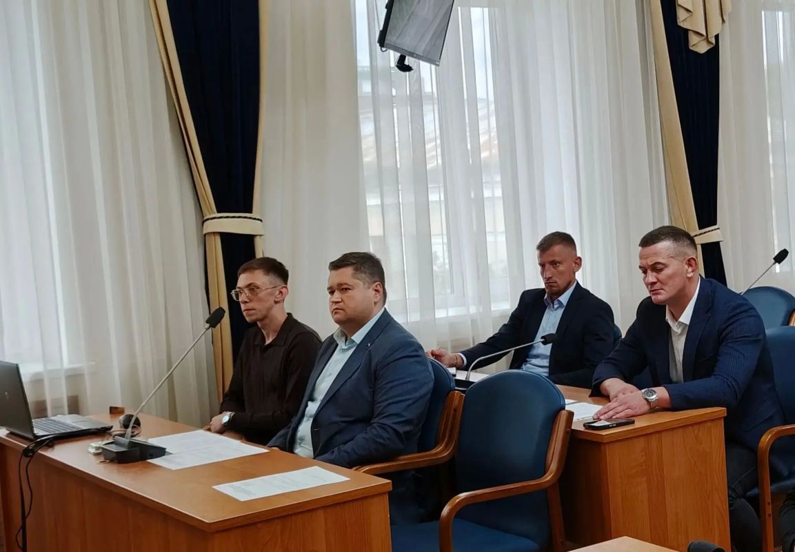 В городской Думе прошло второе заседание постоянной комиссии по вопросам поддержки ветеранов боевых действий под председательством депутата Михаила Гамбурга В городской Думе прошло второе заседание постоянной комиссии по вопросам поддержки ветеранов боевых действий под председательством депутата Михаила Гамбурга