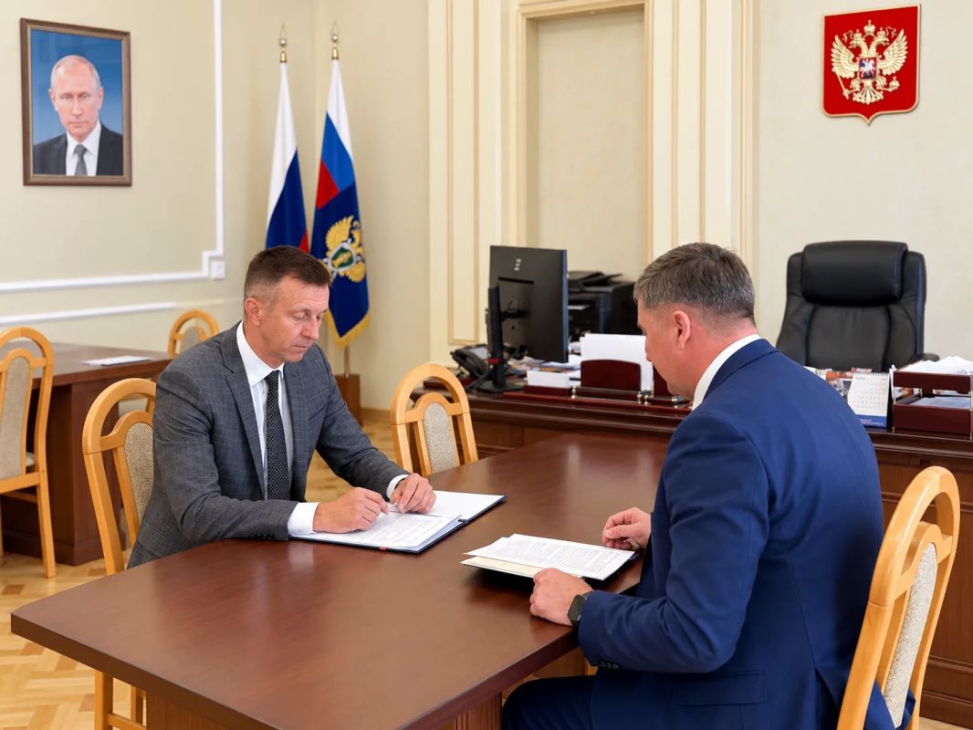 Прокурор области Сергей Филипенко обсудил с Уполномоченным по защите прав предпринимателей в регионе вопросы защиты прав бизнеса Прокурор области Сергей Филипенко обсудил с Уполномоченным по защите прав предпринимателей в регионе вопросы защиты прав бизнеса