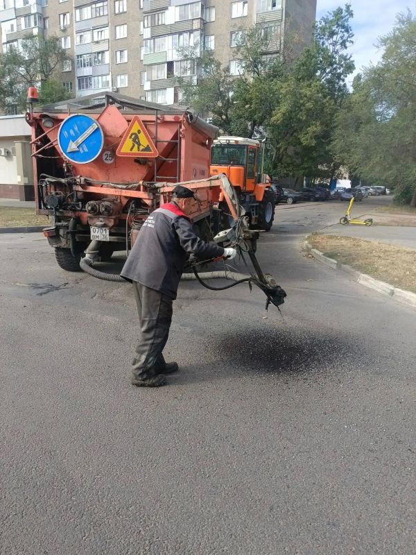 Пока погода позволяет! В Советском районе продолжается ремонт дорог