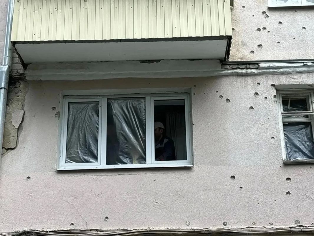 Последствия прилета БПЛА показал мэр Последствия прилета БПЛА показал мэр
