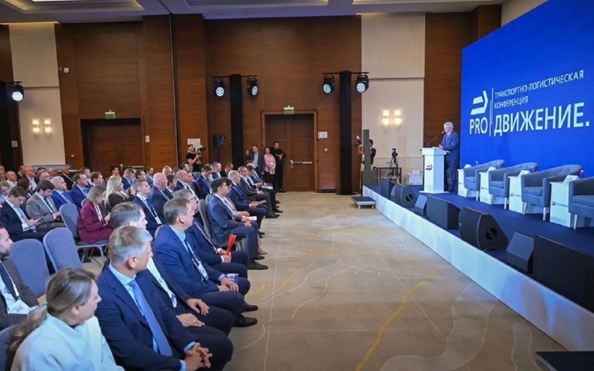 Губернатор Александр Гусев принял участие в открытии ежегодной транспортно-логистической конференции «PRO//Движение.Черноземье». Мероприятие впервые прошло в Воронеже