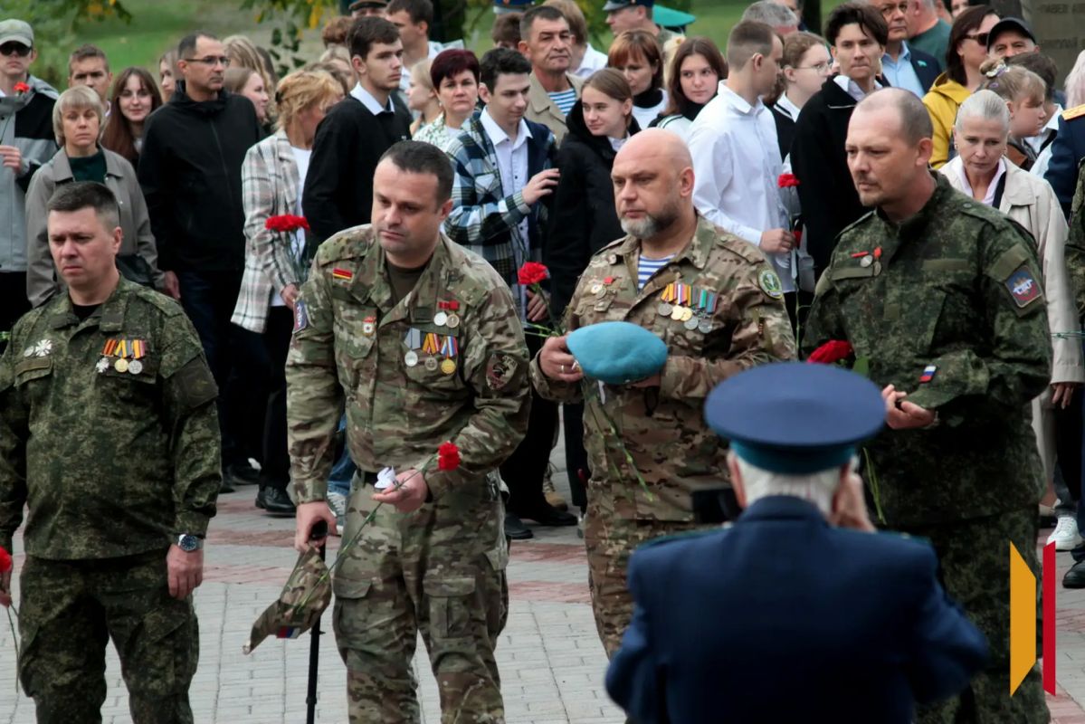 В Воронеже прошла акция «Дни белых журавлей» В Воронеже прошла акция «Дни белых журавлей»