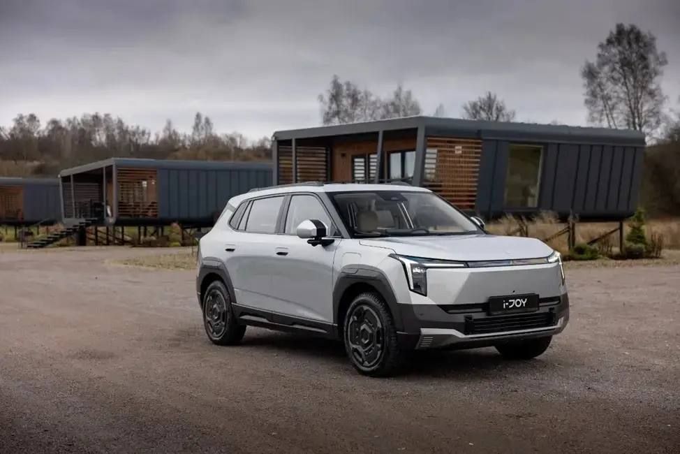EVOLUTE – ЭЛЕКТРОМОБИЛЬНЫЙ БРЕНД №1 В РОССИИ по продажам электромобилей* EVOLUTE – ЭЛЕКТРОМОБИЛЬНЫЙ БРЕНД №1 В РОССИИ по продажам электромобилей*