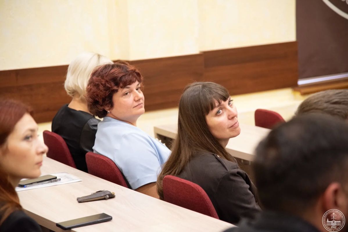 В Воронежском ГАУ прошла встреча с Минсельхозом России по цифровизации сельского хозяйства В Воронежском ГАУ прошла встреча с Минсельхозом России по цифровизации сельского хозяйства
