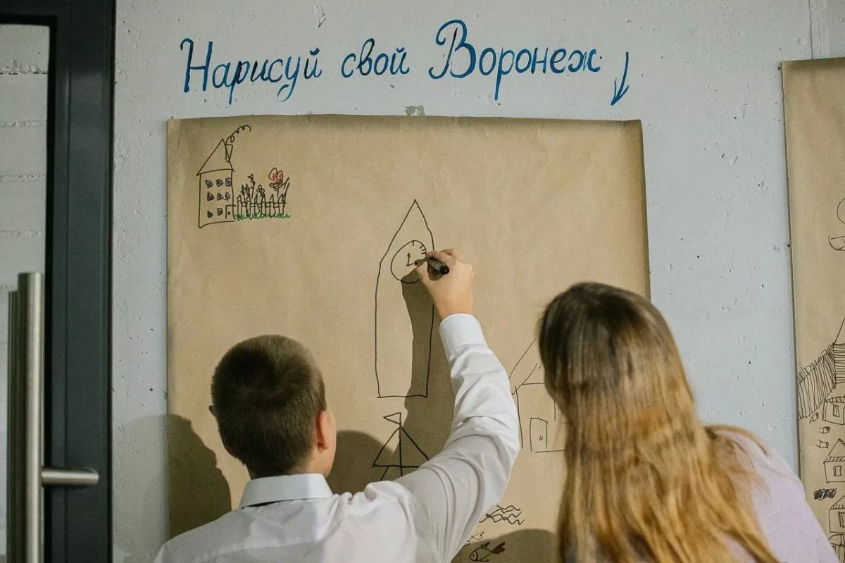 В Центре креативных индустрий «Матрёшка» открылась инклюзивная выставка «Вижу Воронеж» В Центре креативных индустрий «Матрёшка» открылась инклюзивная выставка «Вижу Воронеж»