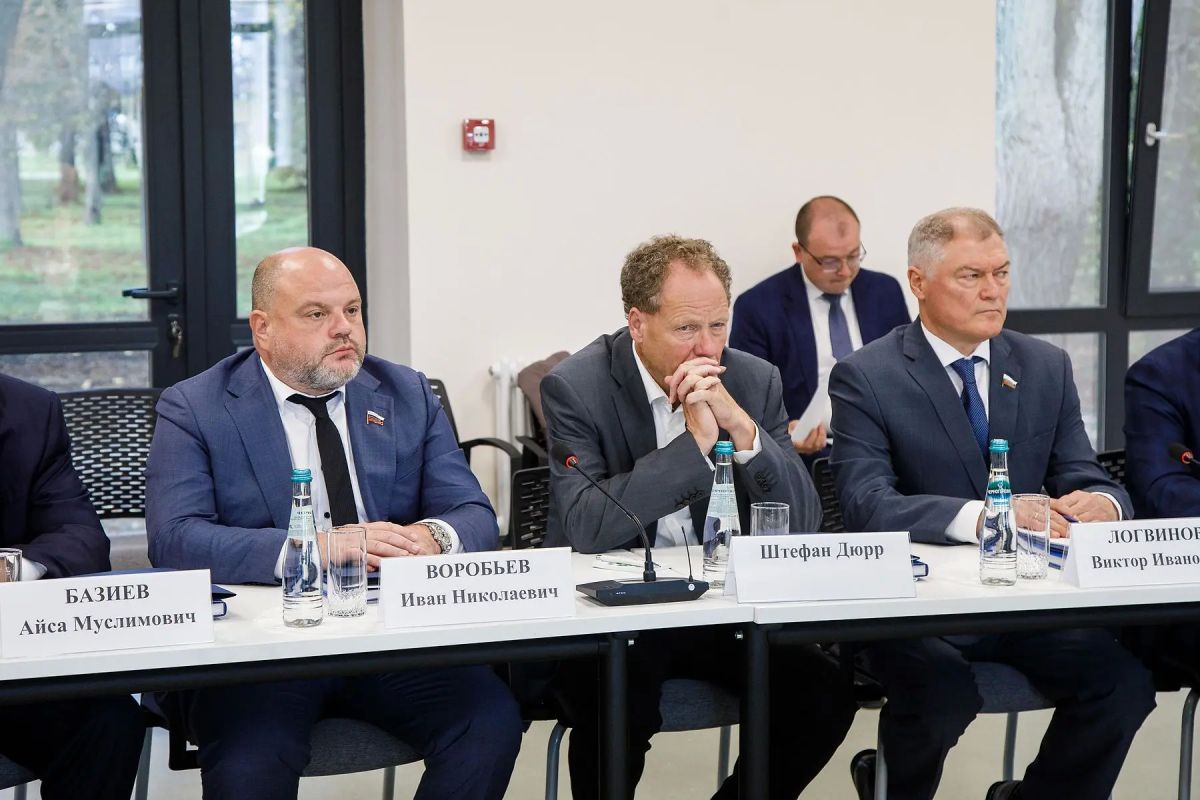 Юрий Матузов отметил заслуги работников Хреновского конного завода в связи с 250-летием организации Юрий Матузов отметил заслуги работников Хреновского конного завода в связи с 250-летием организации