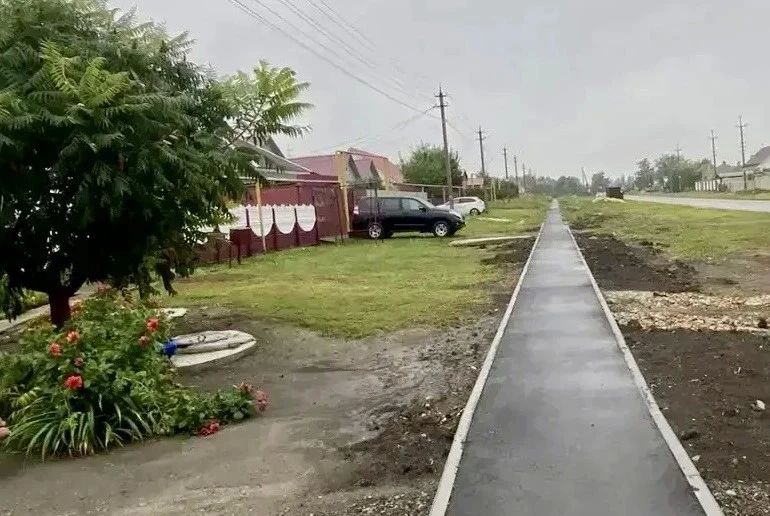 Еще в трех населенных пунктах Воронежской области завершено устройство тротуаров Еще в трех населенных пунктах Воронежской области завершено устройство тротуаров