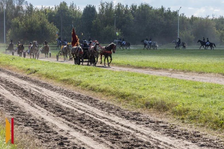 Национальное достояние страны: в Бобровском районе отпраздновали 250-летие Хреновского конного завода Национальное достояние страны: в Бобровском районе отпраздновали 250-летие Хреновского конного завода