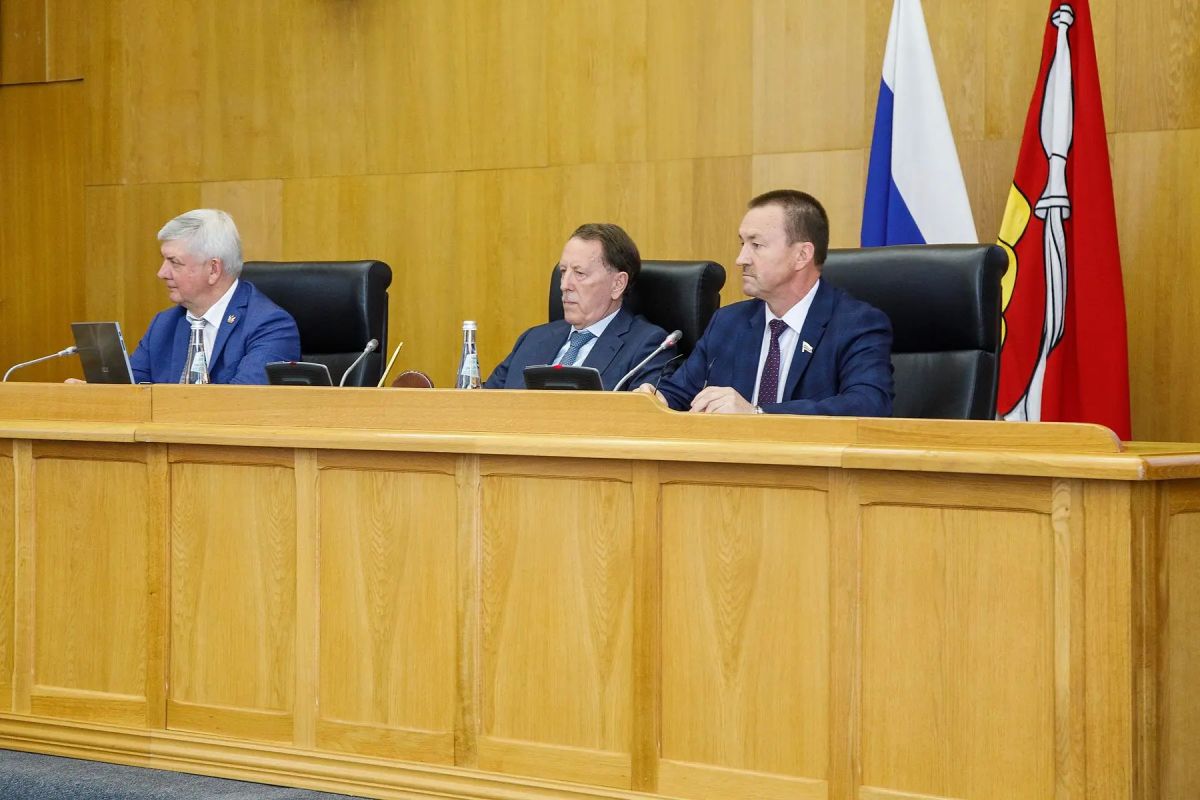 В областной Думе наградили победителей конкурса «ТОС: От слов – к делу!» В областной Думе наградили победителей конкурса «ТОС: От слов – к делу!»