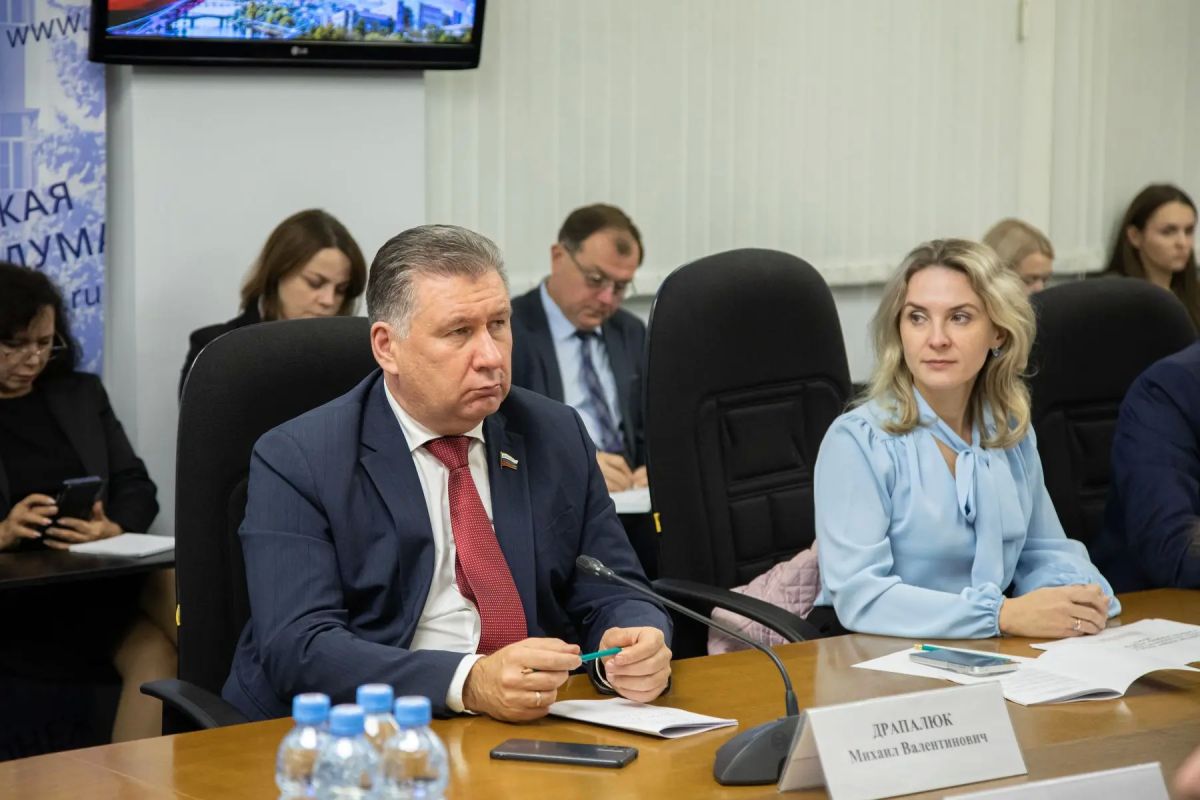 Юрий Матузов: «У Воронежской области есть основа для развития научно-технологического потенциала» Юрий Матузов: «У Воронежской области есть основа для развития научно-технологического потенциала»
