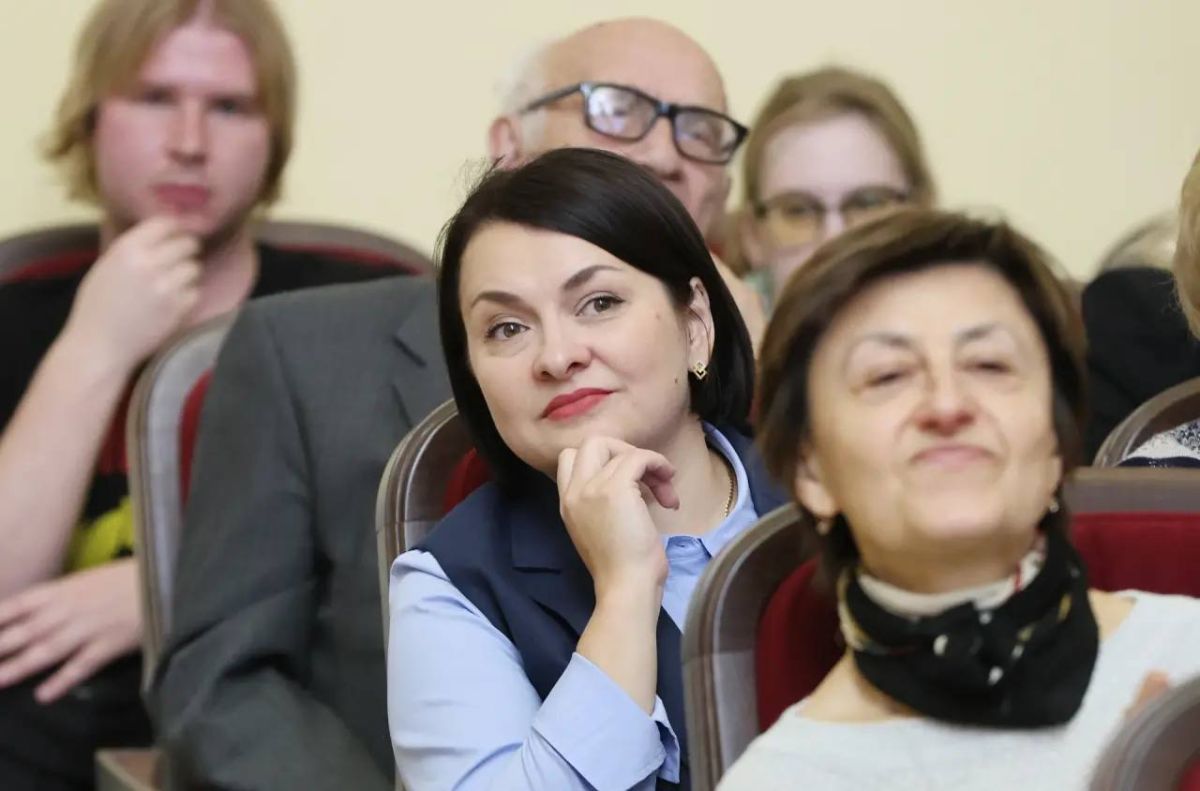 Сергей Петрин: В День учителя вручил ректору нашего педуниверситета Сергею Ивановичу Филоненко памятный знак «Воронеж — город воинской славы» Сергей Петрин: В День учителя вручил ректору нашего педуниверситета Сергею Ивановичу Филоненко памятный знак «Воронеж — город воинской славы»