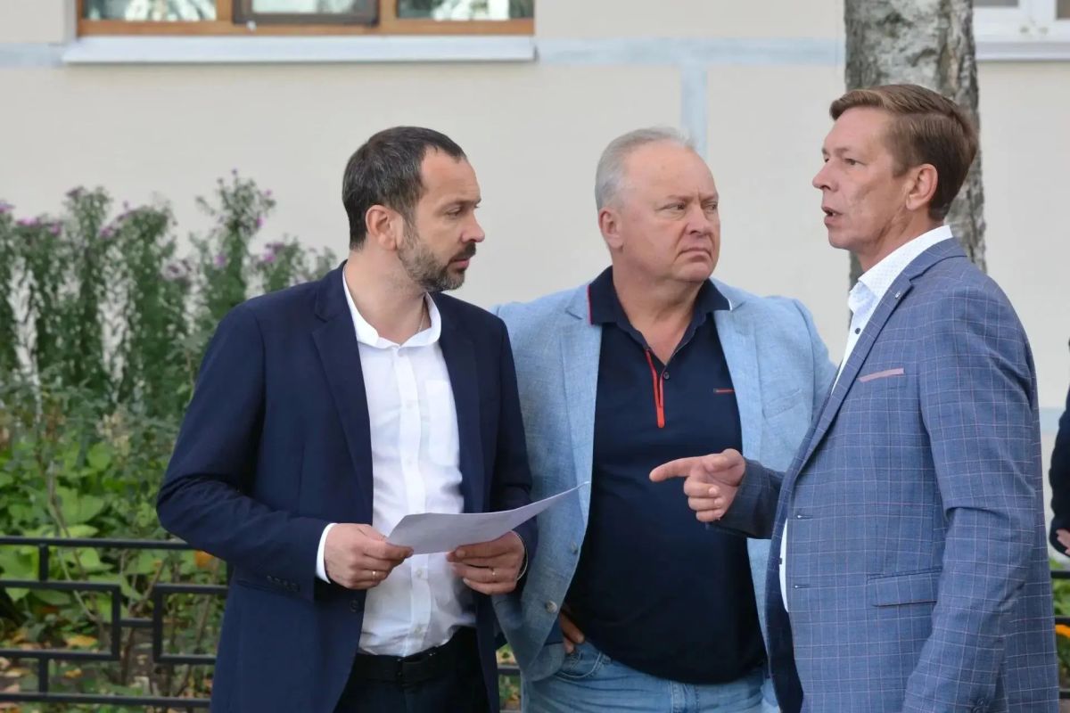 Межведомственная комиссия проконтролировала благоустройство дворов в Железнодорожном районе Воронежа Межведомственная комиссия проконтролировала благоустройство дворов в Железнодорожном районе Воронежа