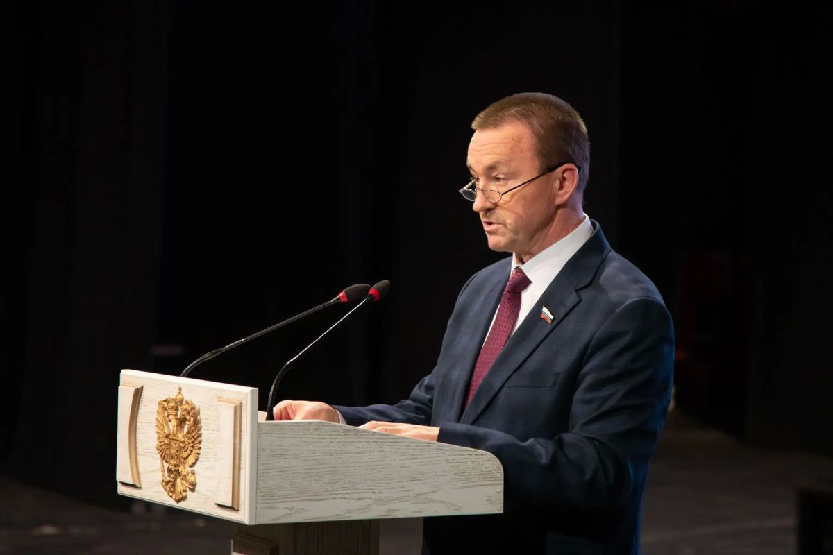 Юрий Матузов поздравил коллектив Центрального филиала Университета правосудия с 25-летием подразделения Юрий Матузов поздравил коллектив Центрального филиала Университета правосудия с 25-летием подразделения