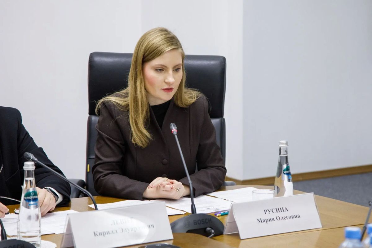 В областной Думе обсудили подготовку законопроекта об ограничении продажи бензина несовершеннолетним В областной Думе обсудили подготовку законопроекта об ограничении продажи бензина несовершеннолетним