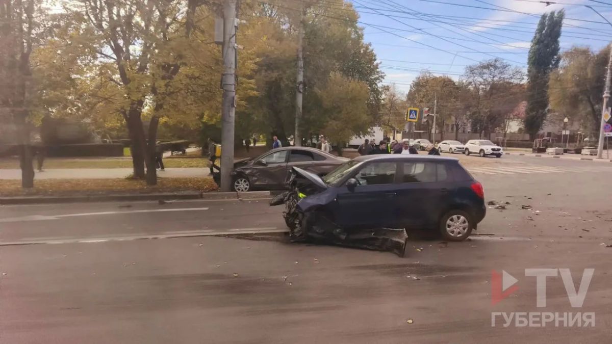 Авария на пересечении улицы Беговой и Московского проспекта