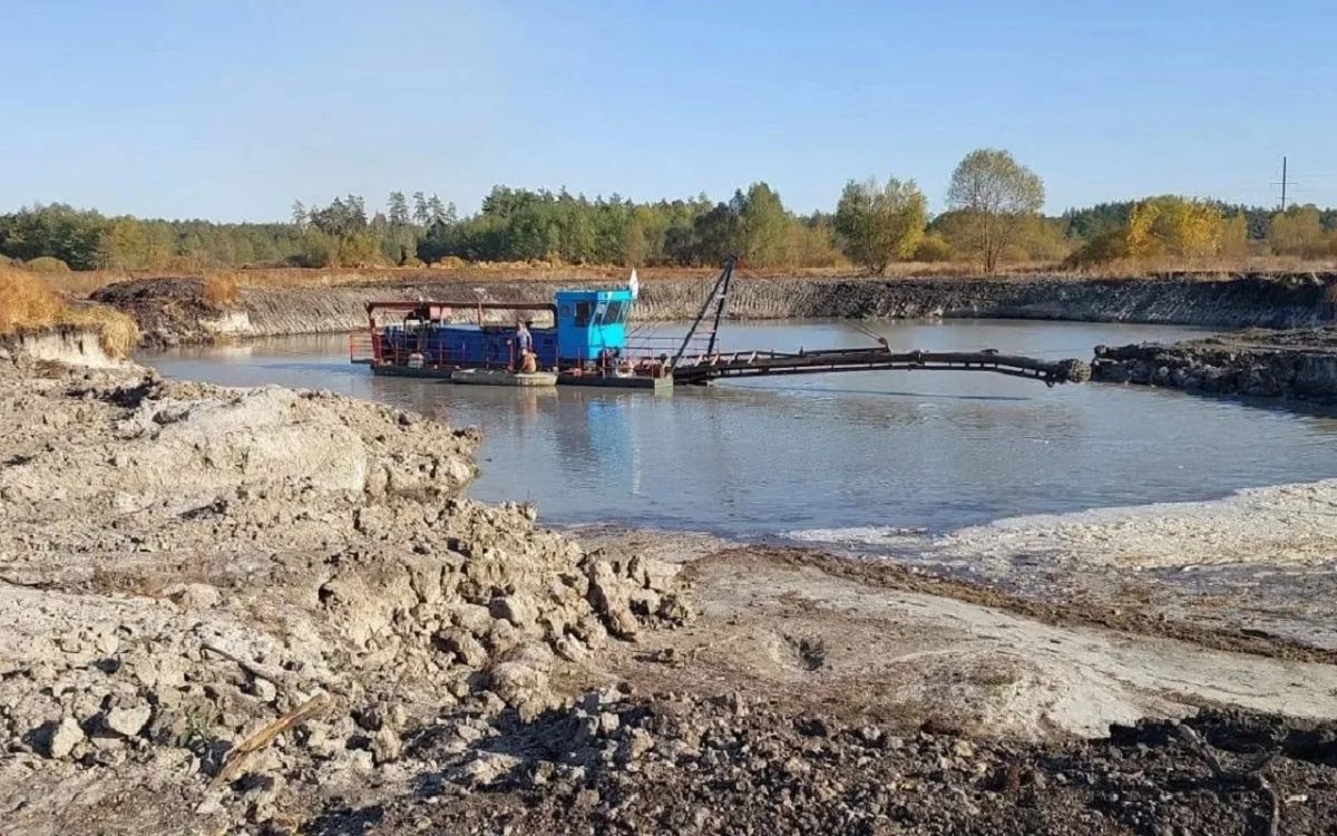 Застройщик ООО «Календарь каникул» незаконно выкопал пруд и нанес ущерб почвам на 2 млн в Воронеже