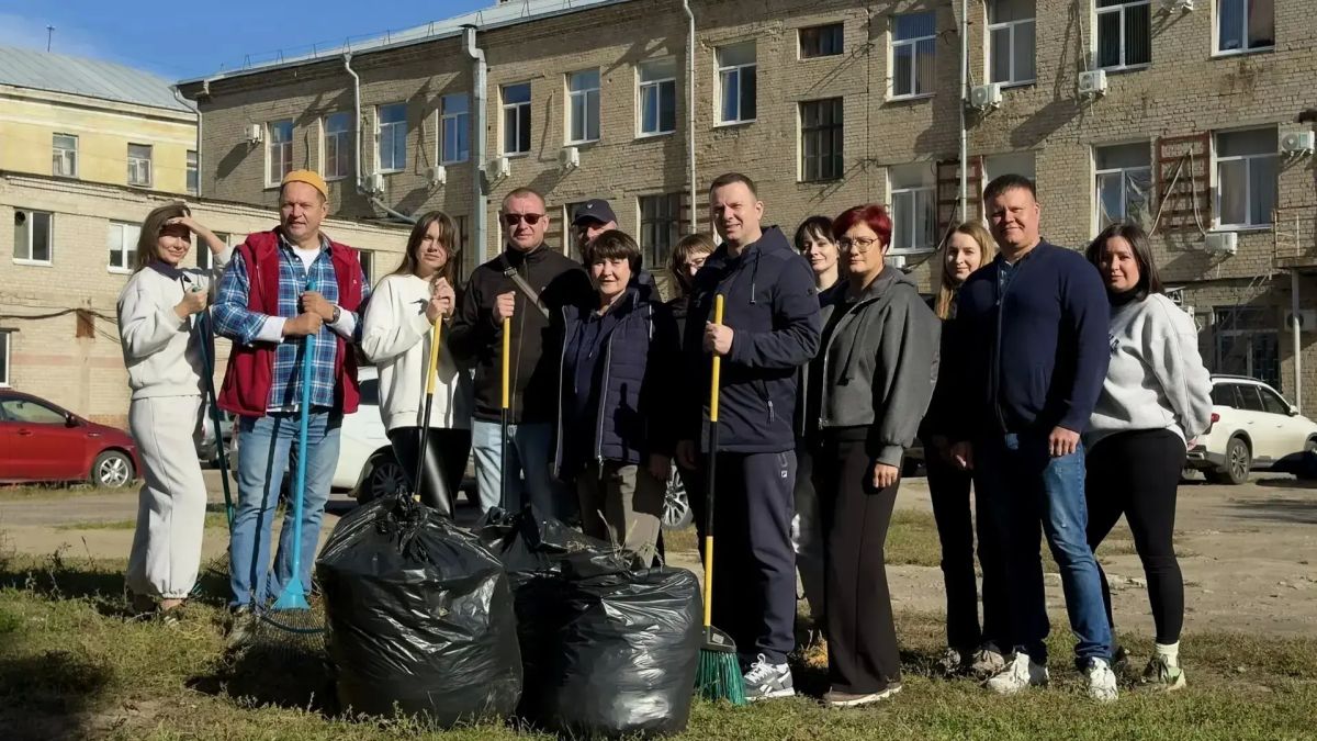 «Город – это наш дом»: воронежцы присоединились к общеобластному субботнику «Город – это наш дом»: воронежцы присоединились к общеобластному субботнику
