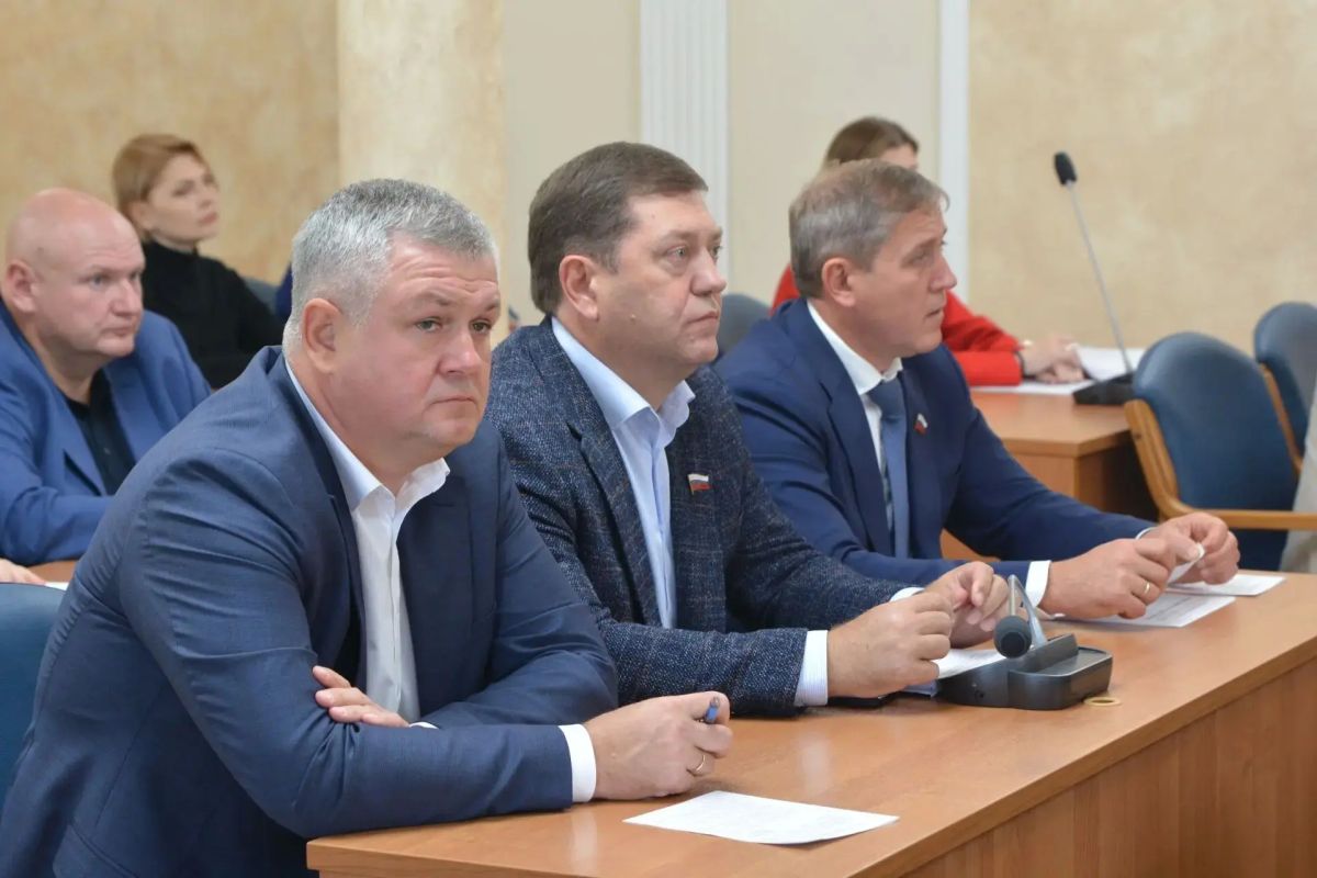 Сегодня принял участие в заседаниях постоянных комиссий нашей городской Думы Сегодня принял участие в заседаниях постоянных комиссий нашей городской Думы