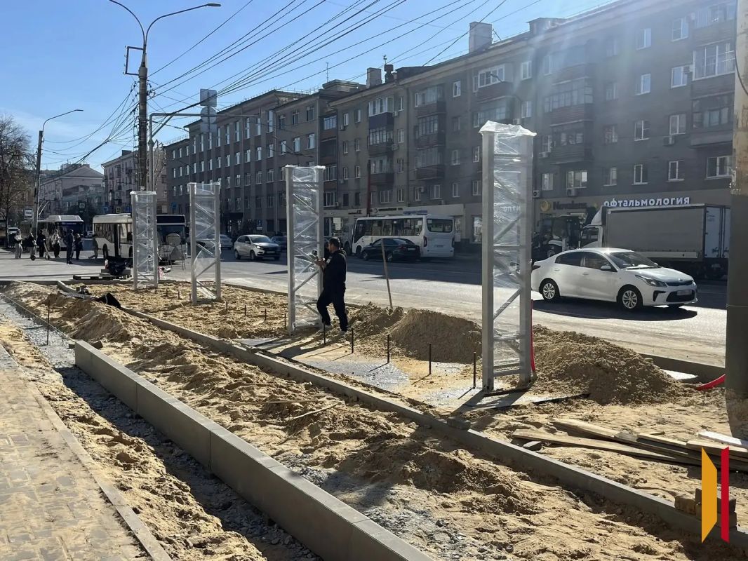 Защита от непогоды: появятся ли у остановок по линии метробуса в Воронеже боковые и задние стенки Защита от непогоды: появятся ли у остановок по линии метробуса в Воронеже боковые и задние стенки