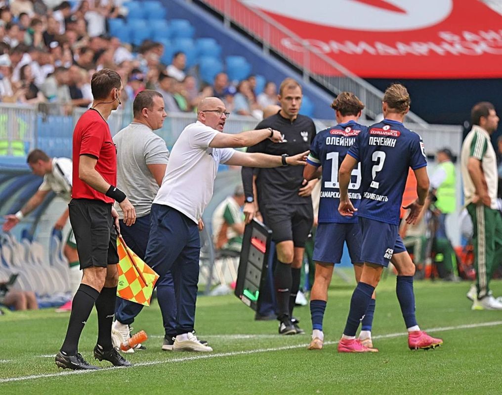 «Крылья Советов» проиграли «Факелу» в матче РПЛ