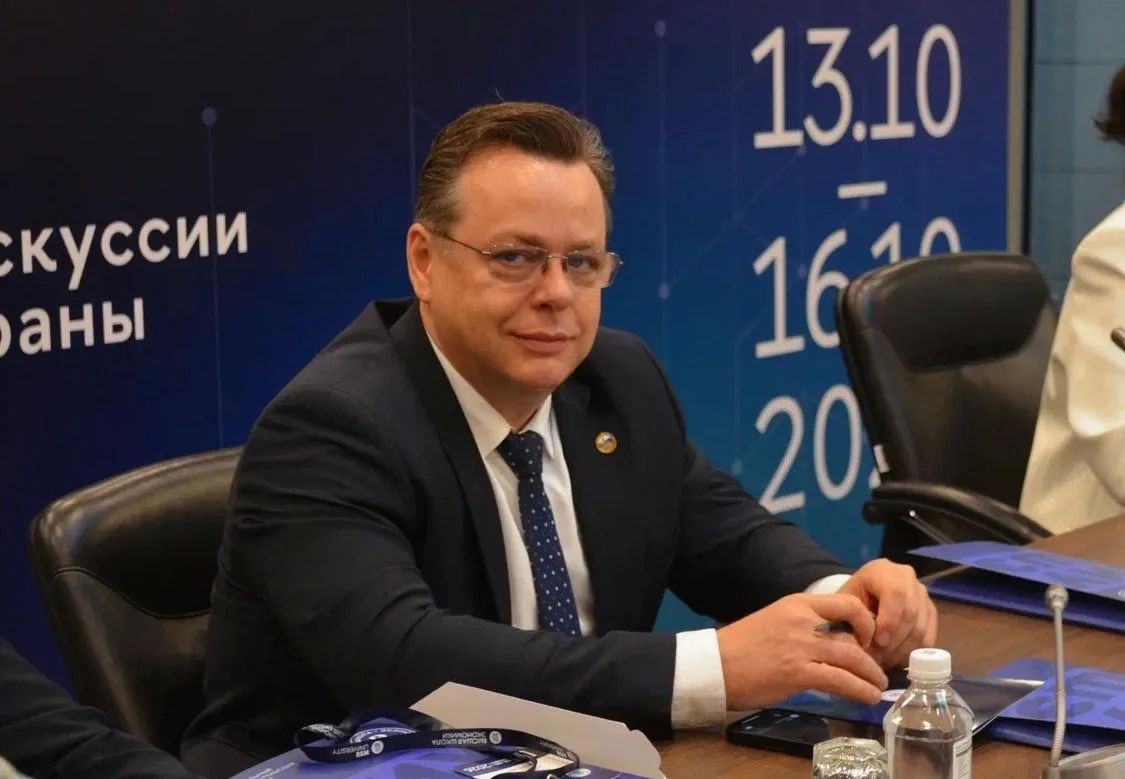 Александр Терновцов и Маргарита Масленникова приняли участие в обсуждении роли государства и гражданского общества в поддержке защитников Отечества и их семей Александр Терновцов и Маргарита Масленникова приняли участие в обсуждении роли государства и гражданского общества в поддержке защитников Отечества и их семей