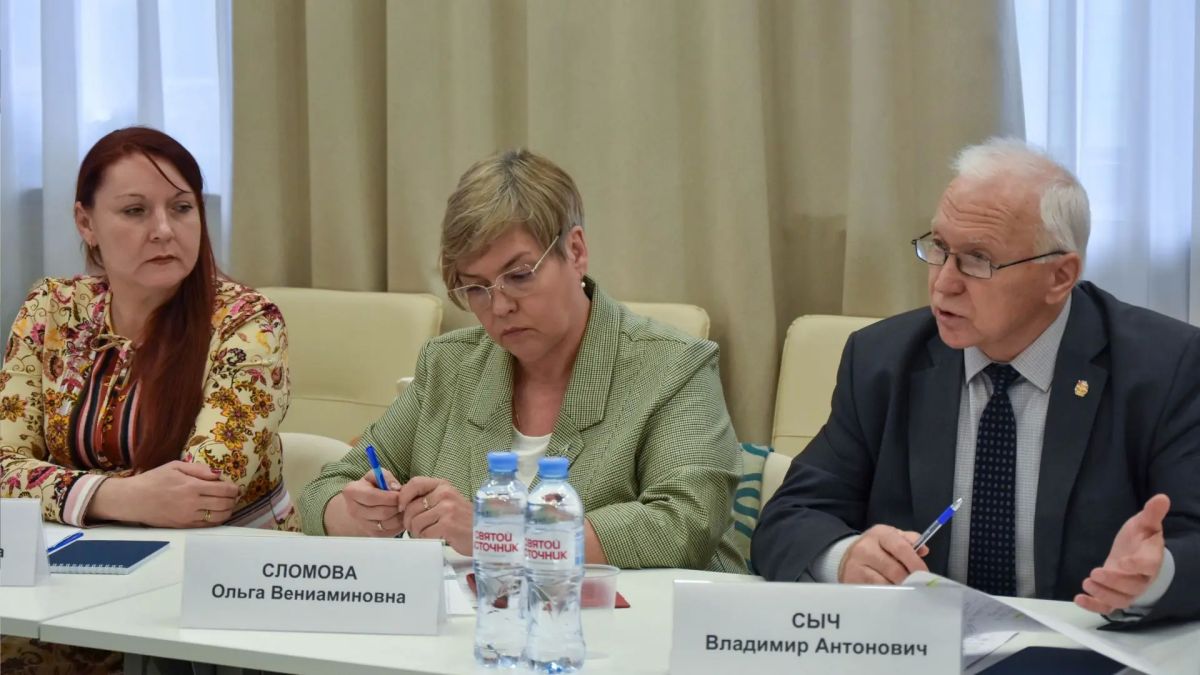 Формы взаимодействия с минздравом области представили на заседании комиссии по здравоохранению Формы взаимодействия с минздравом области представили на заседании комиссии по здравоохранению
