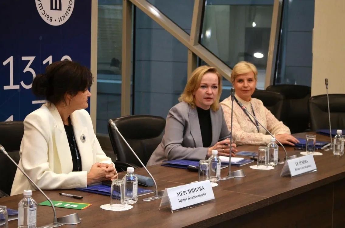 Александр Терновцов и Маргарита Масленникова приняли участие в обсуждении роли государства и гражданского общества в поддержке защитников Отечества и их семей Александр Терновцов и Маргарита Масленникова приняли участие в обсуждении роли государства и гражданского общества в поддержке защитников Отечества и их семей
