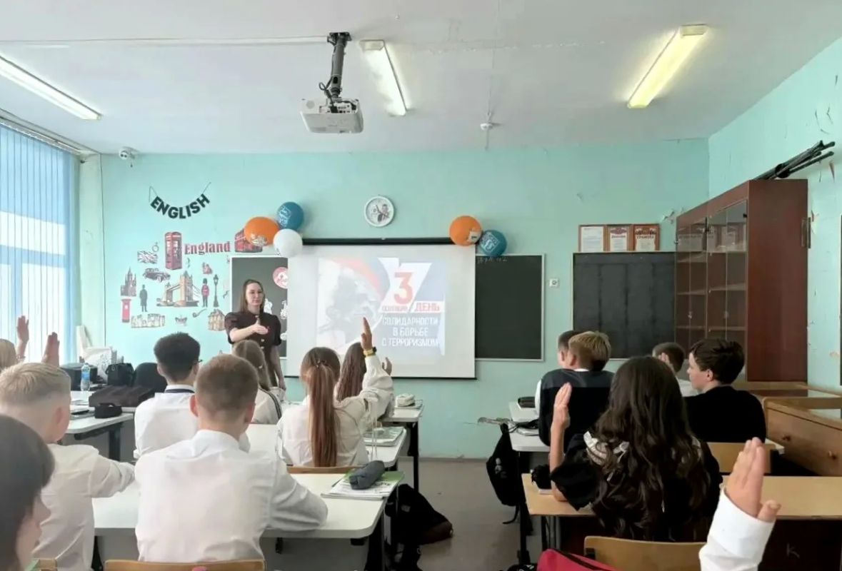 Любовь Добрынина: «Порой именно спонтанные предложения ребят становятся началом интересных проектов» Любовь Добрынина: «Порой именно спонтанные предложения ребят становятся началом интересных проектов»