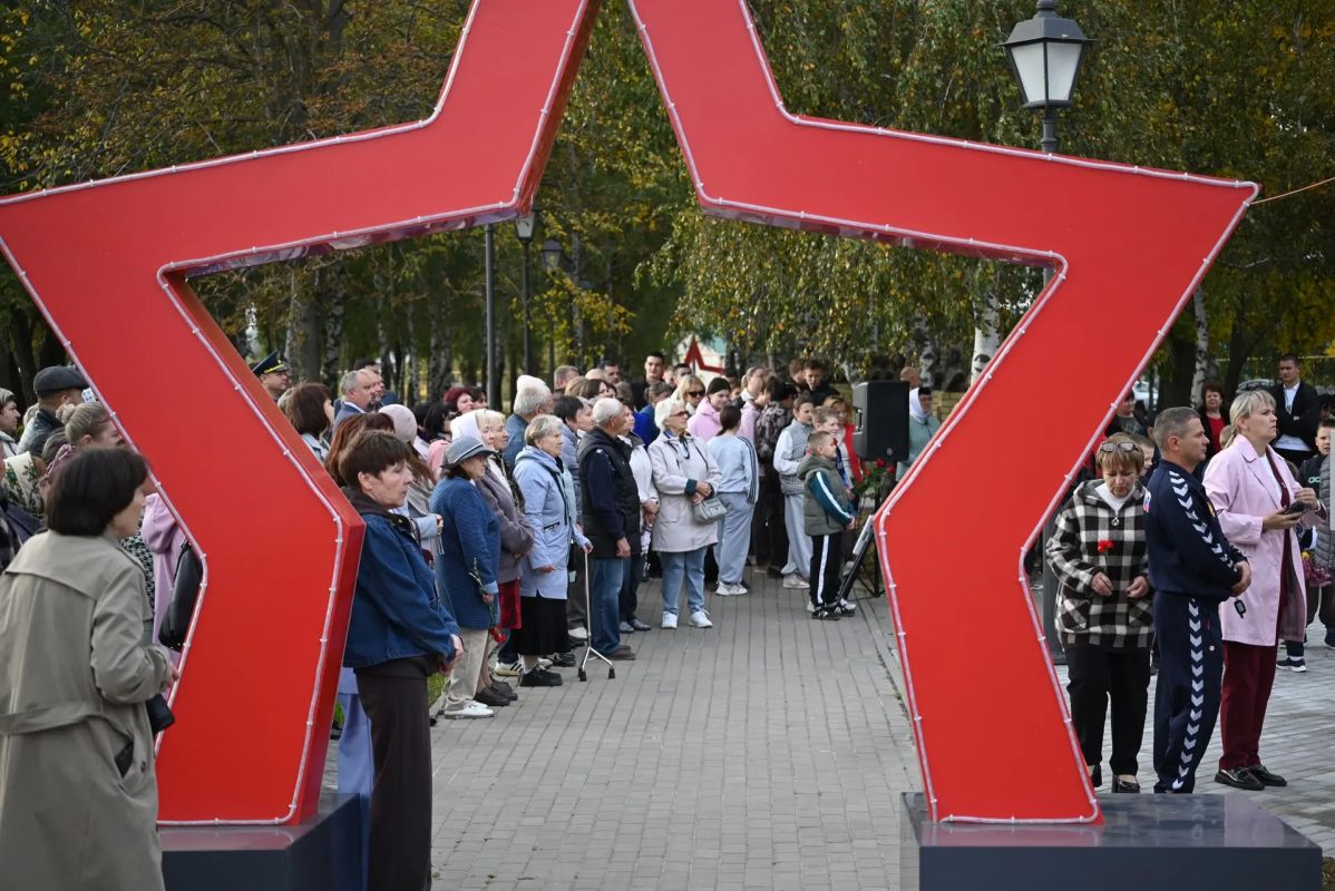 В селе Каширское состоялась торжественная церемония зажжения Вечного огня В селе Каширское состоялась торжественная церемония зажжения Вечного огня